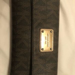 Michael Kors wallet